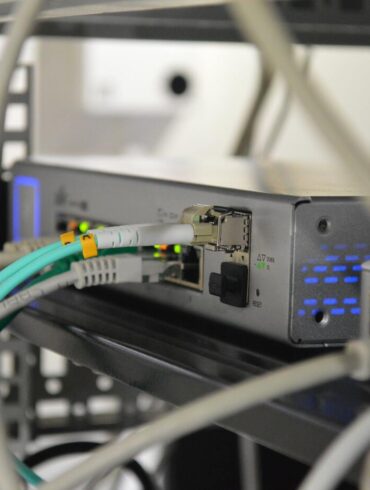 serial connection db-9 gnu/linux FreeBSD sysadmin